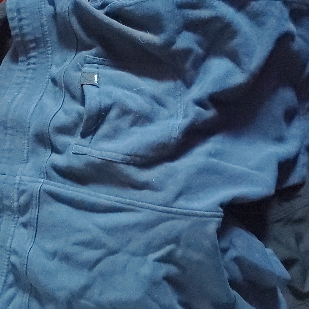 Bench Shorts - Picture 2 of 2